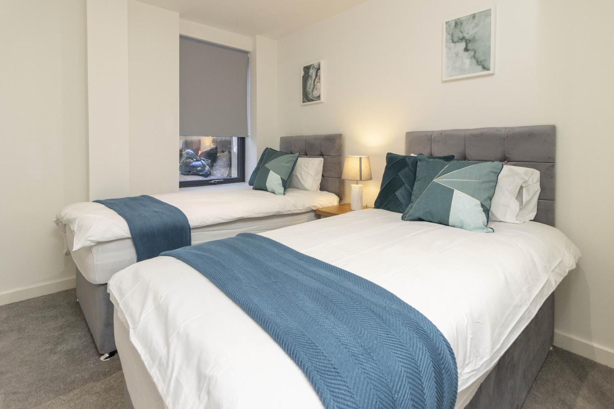 엑서터 Linacre 1&2 - One And Two Bed Flat Behind The Cathedral With Free Parking And Fast Wifi 아파트 객실 사진